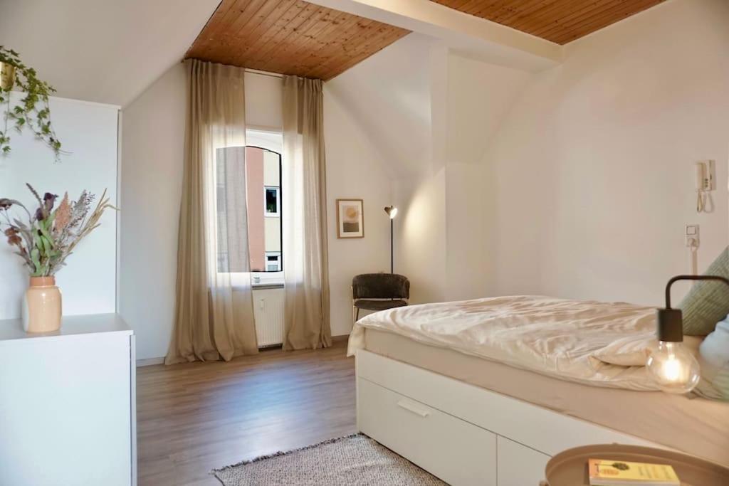 Neu I Moderne Zentrale Wohnung I Netflix I 4 Gaeste أندرناخ المظهر الخارجي الصورة